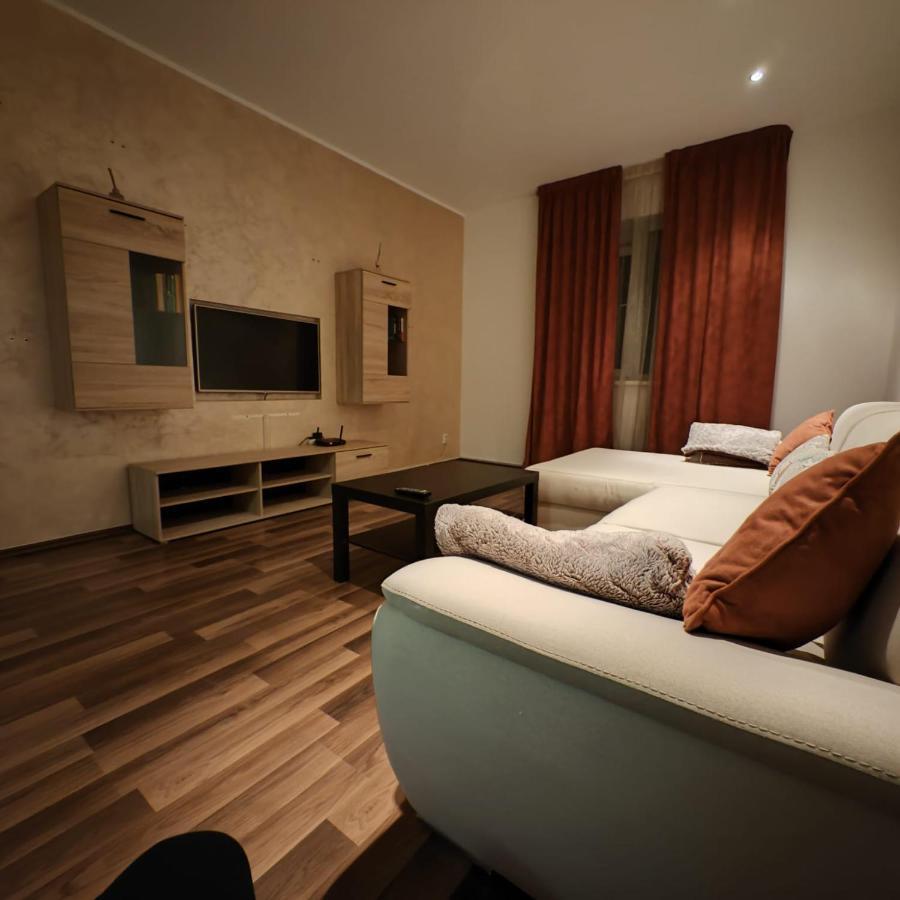 Biaparthotel Bukarest Eksteriør billede